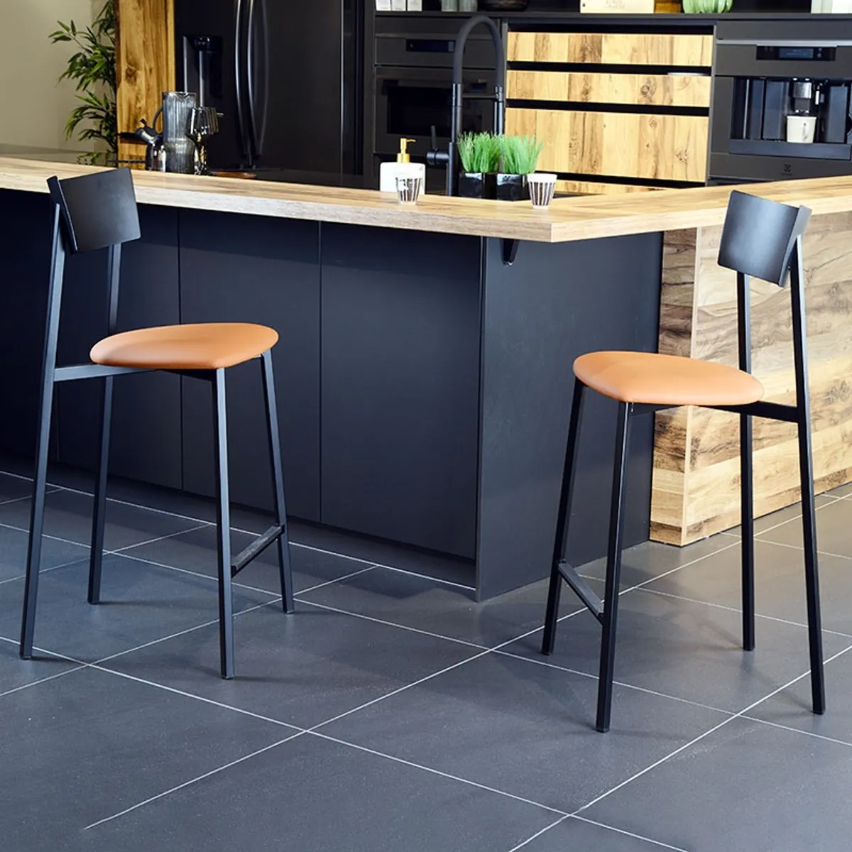 Anémone Carrier® - Tabouret de bar en métal made in France assise rembourrée