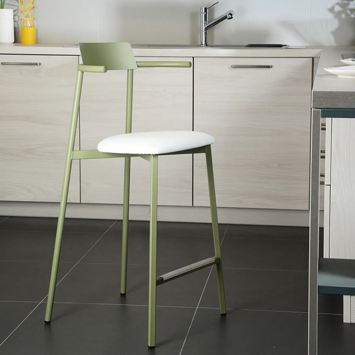 Alice Carrier® - Tabouret de bar design en métal made in France