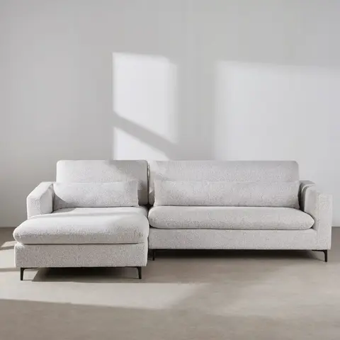 Canapé d'angle gauche 4/5 places avec têtières relevables en tissu polyester tramé gris