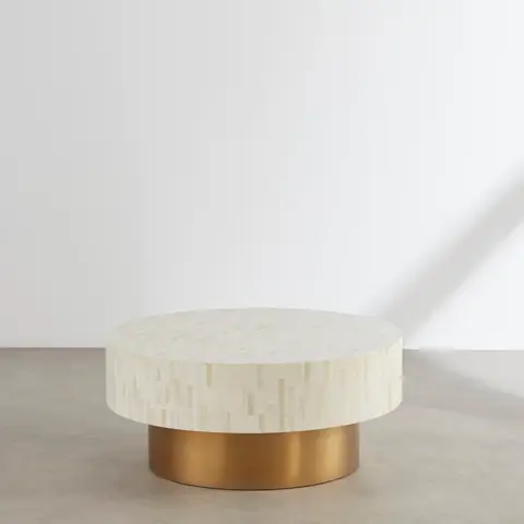 Table basse ronde en marqueterie d'os blanche et dorée D90