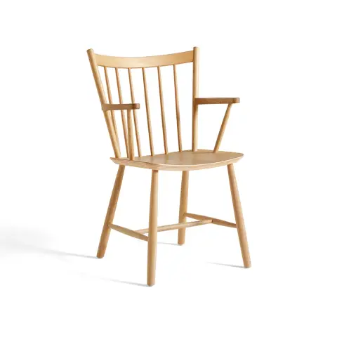 Chaise à accoudoirs J42 Lacquered oak