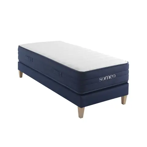 Ensemble matelas ressorts, latex et mémoire de forme, sommier et pieds Rêve 700